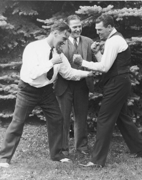 Roundy 'fights' Jack Dempsey